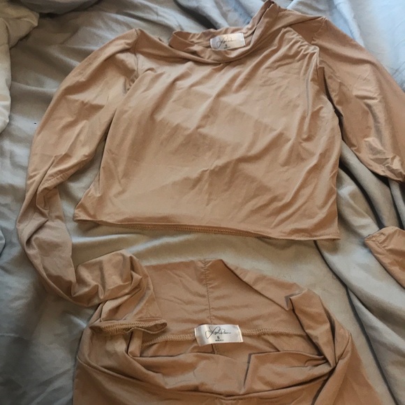 Laina rauna two piece outfit - Picture 4 of 6